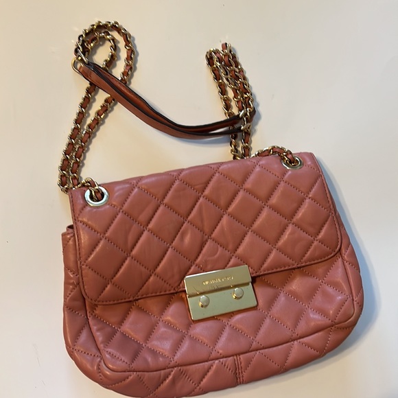 Michael Kors Sloan Quilted Mauve Bag - Picture 2 of 15